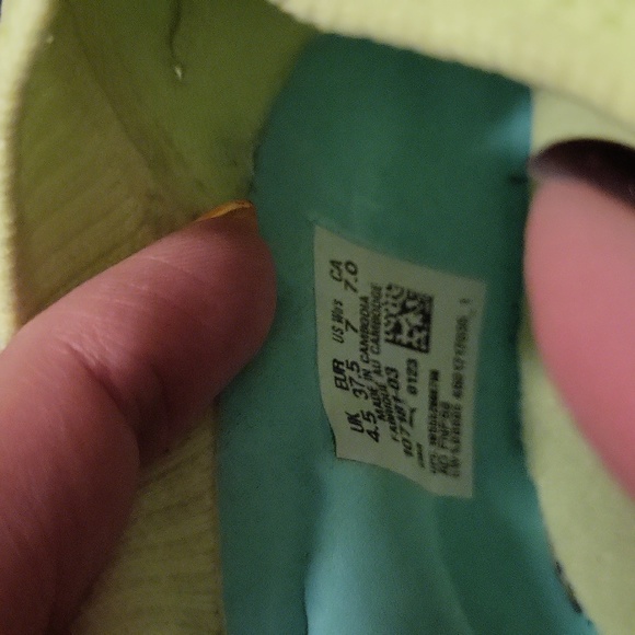 PUMA Soccer Cleats Size 7 - Picture 4 of 4